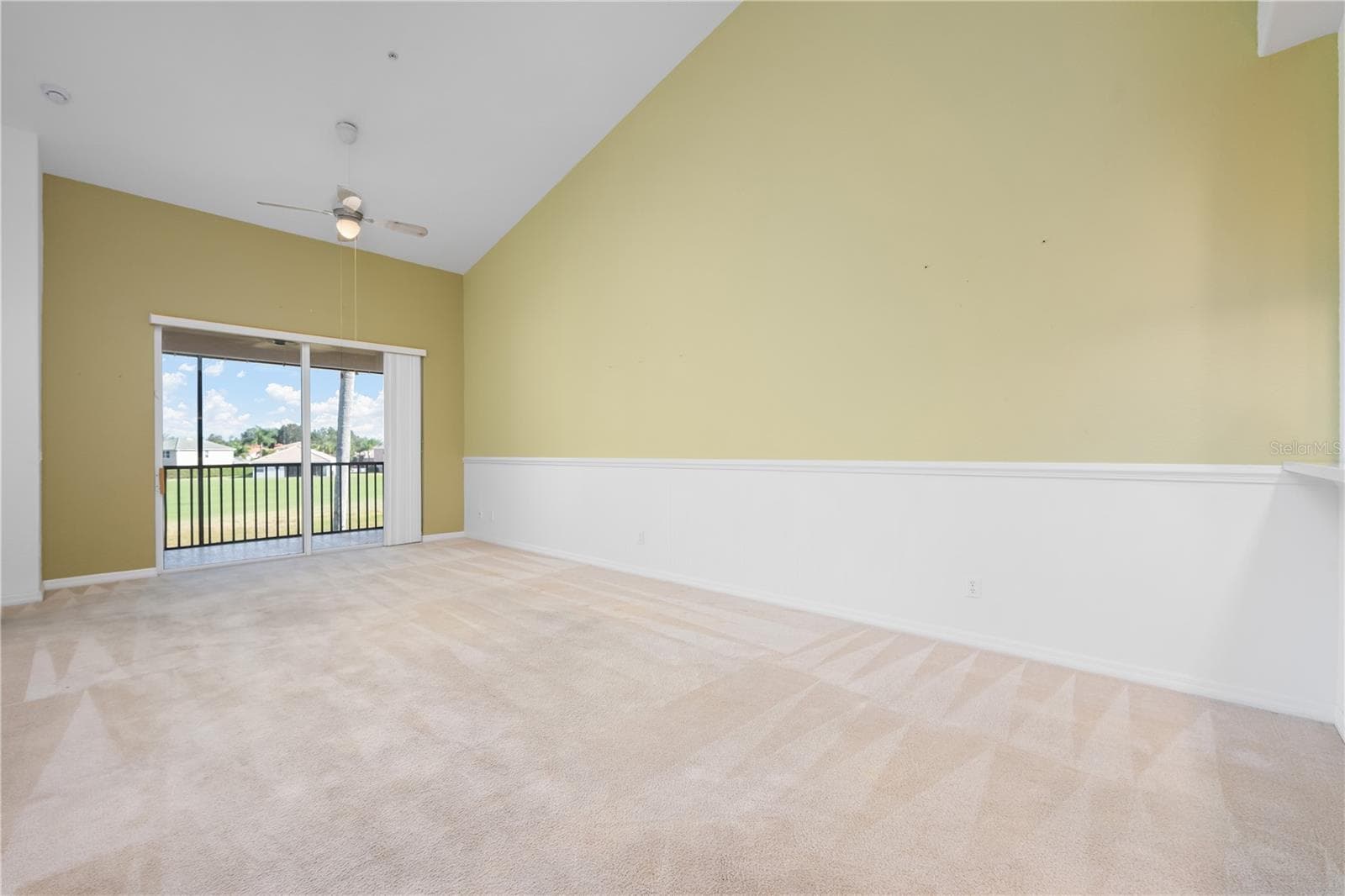 915 Fairwaycove Ln #204 photo 4