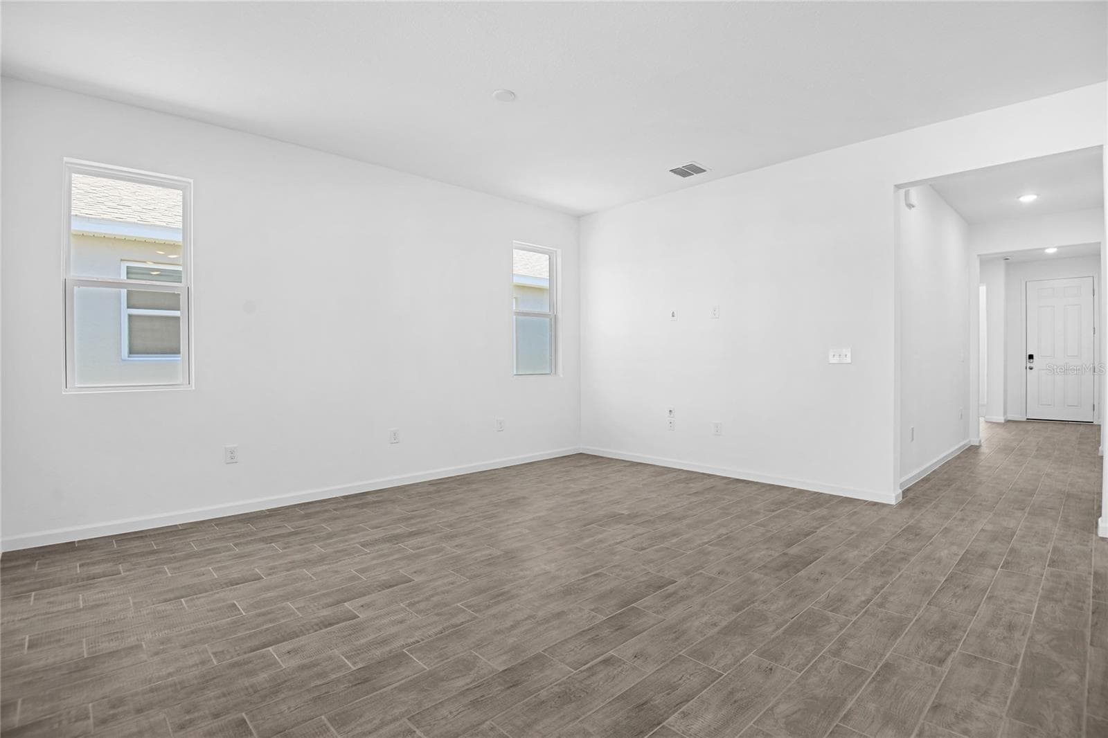 5351 Mickey Ave photo 3