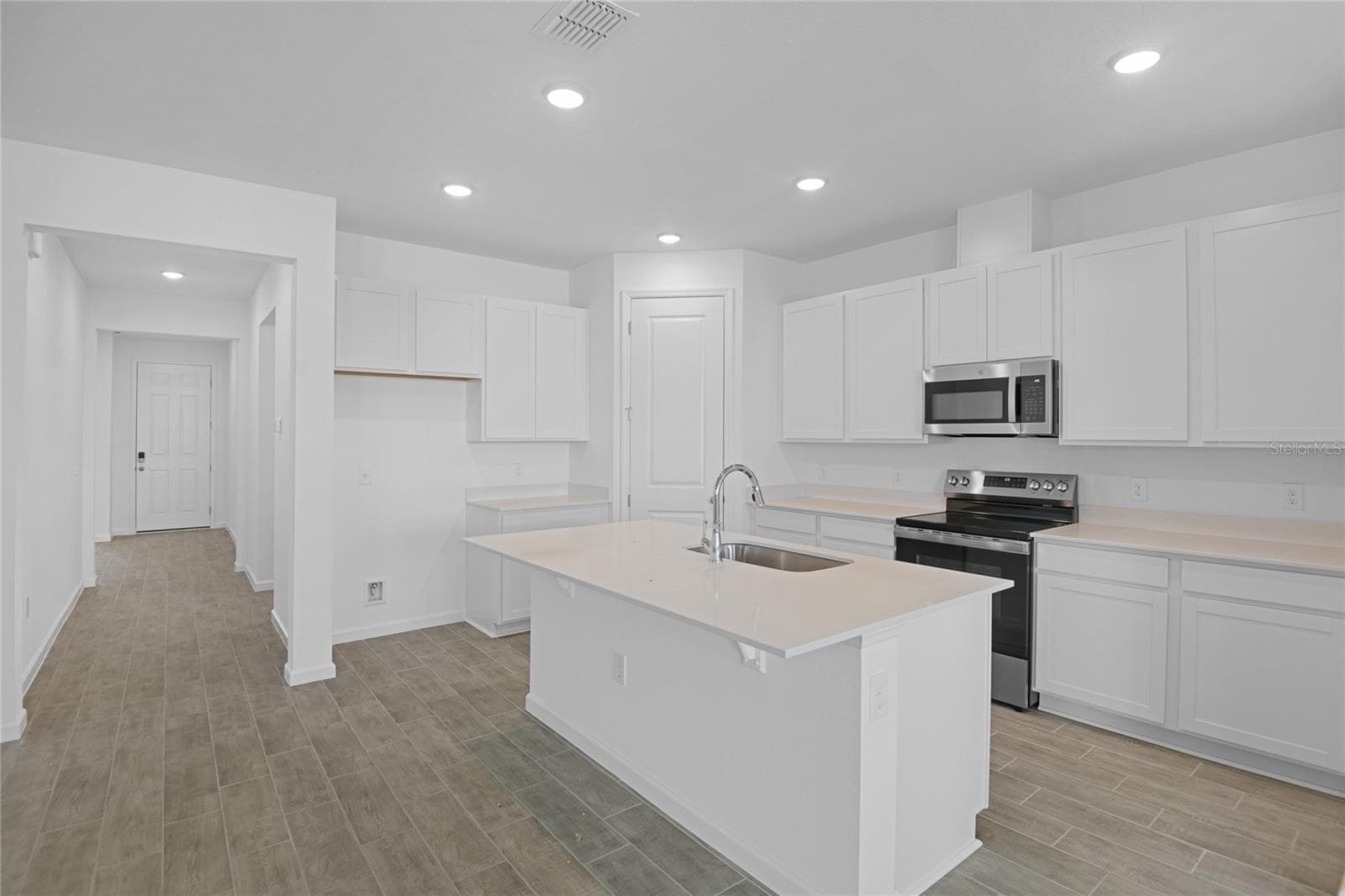 5351 Mickey Ave photo 4
