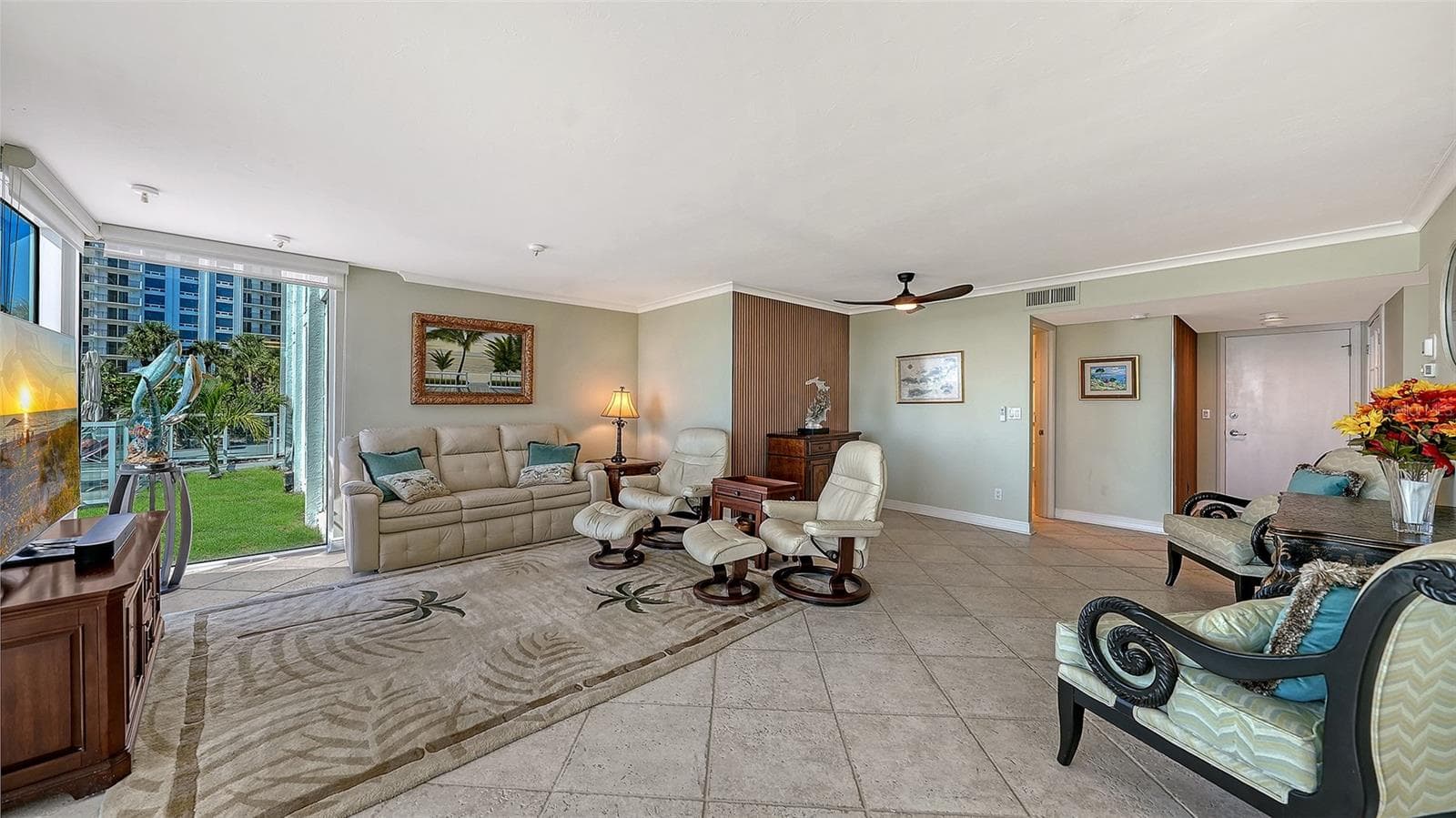 2425 Gulf Of Mexico Dr #1E photo 5