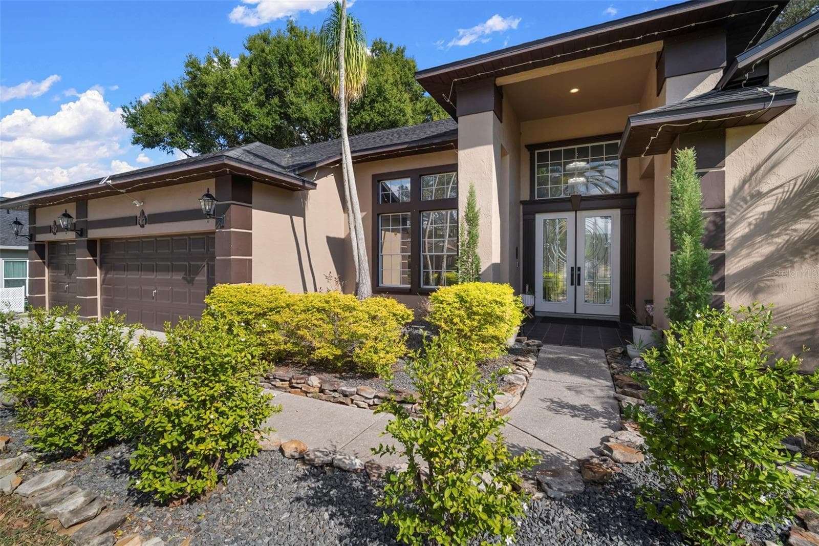 424 Summit Chase Dr photo 3