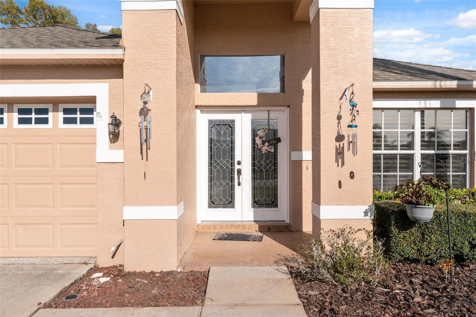 1201 Dustan Pl photo 3