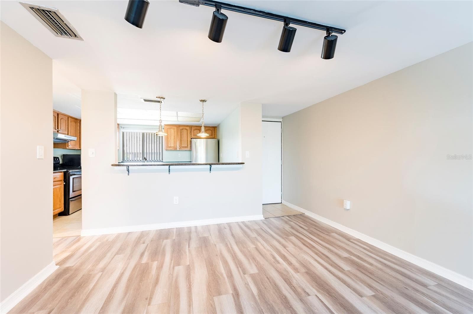 735 S Village Dr N #206 photo 4