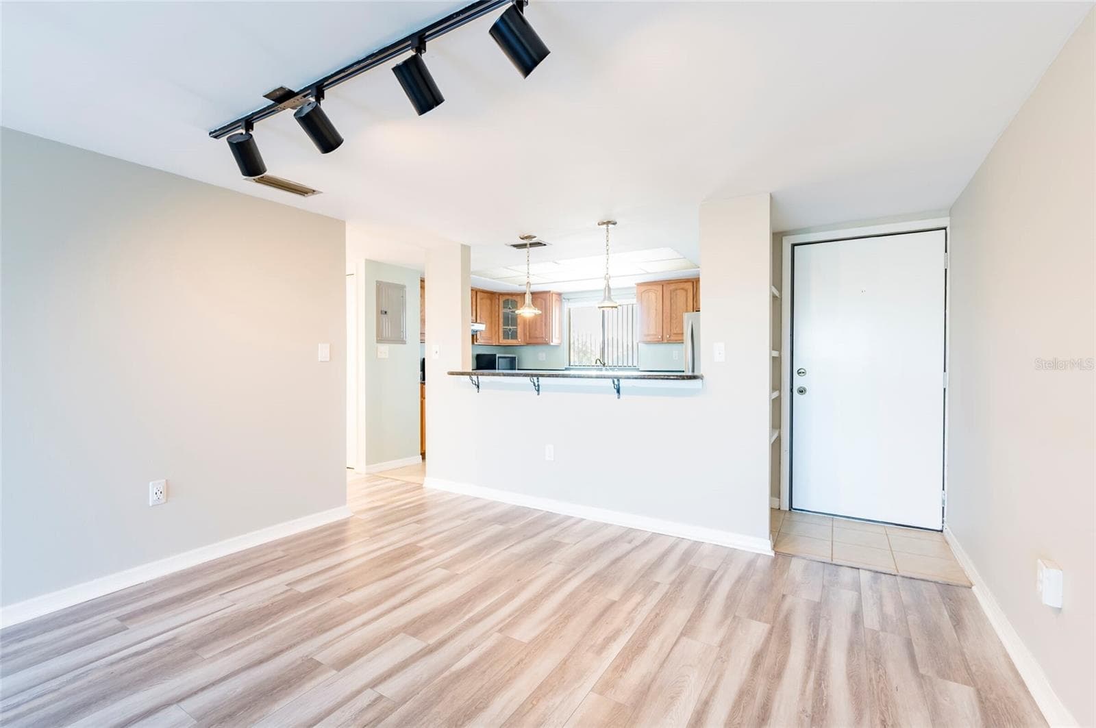 735 S Village Dr N #206 photo 5