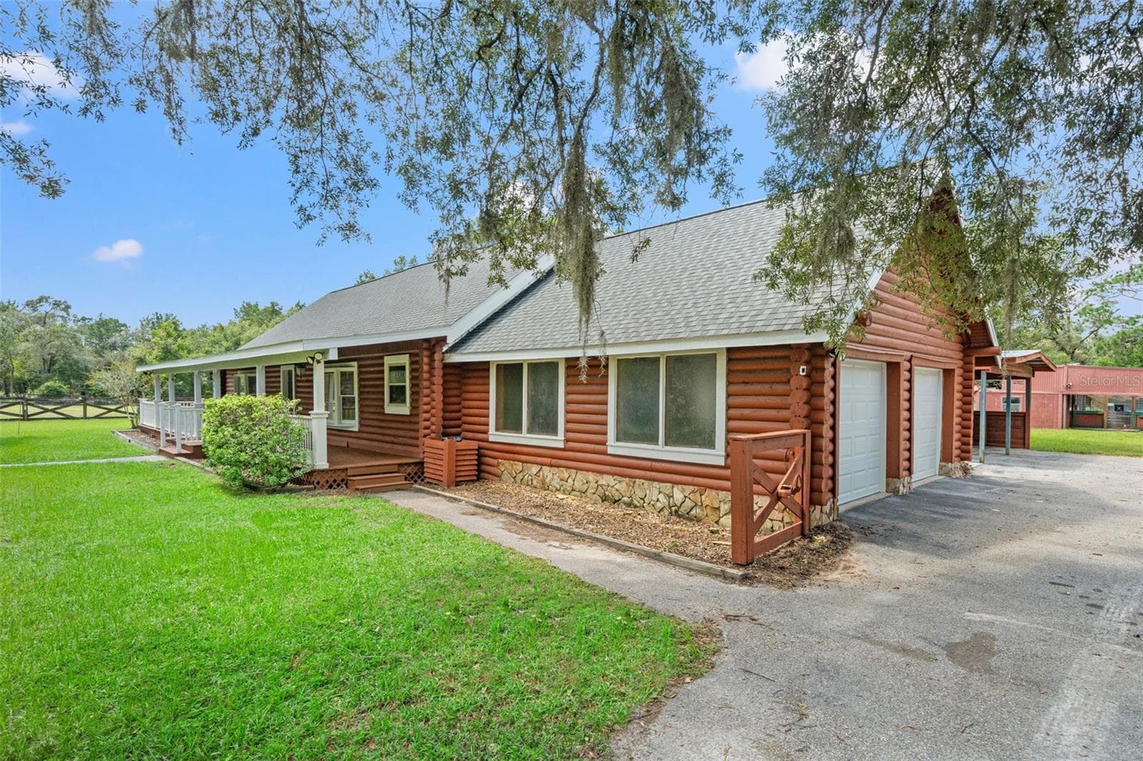 18441 Oaklawn Dr photo 4
