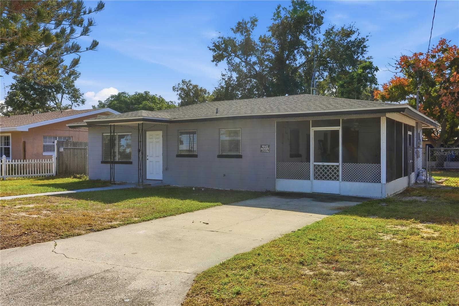 225 E Pomelo St photo 3