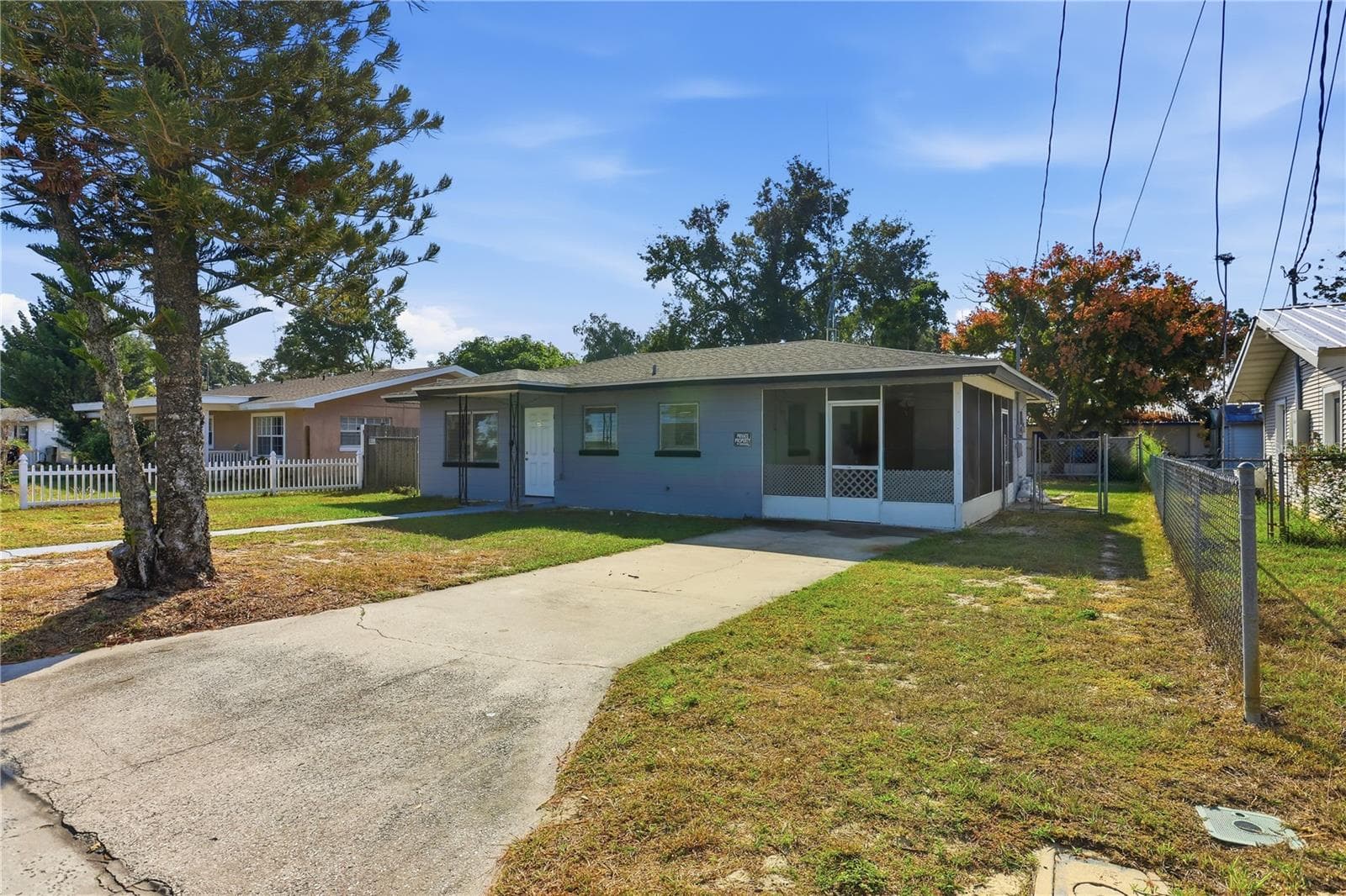 225 E Pomelo St photo 4