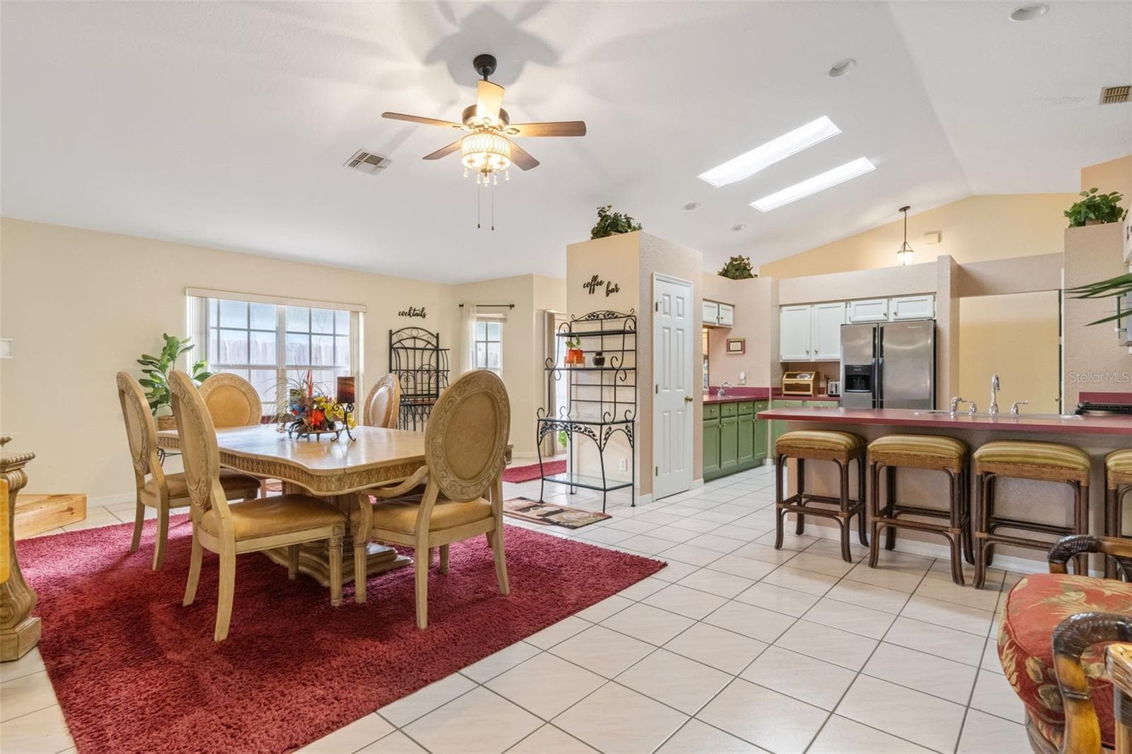 511 Marcia Loop photo 4