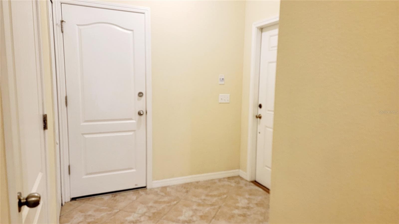 9540 Trumpet Vine Loop