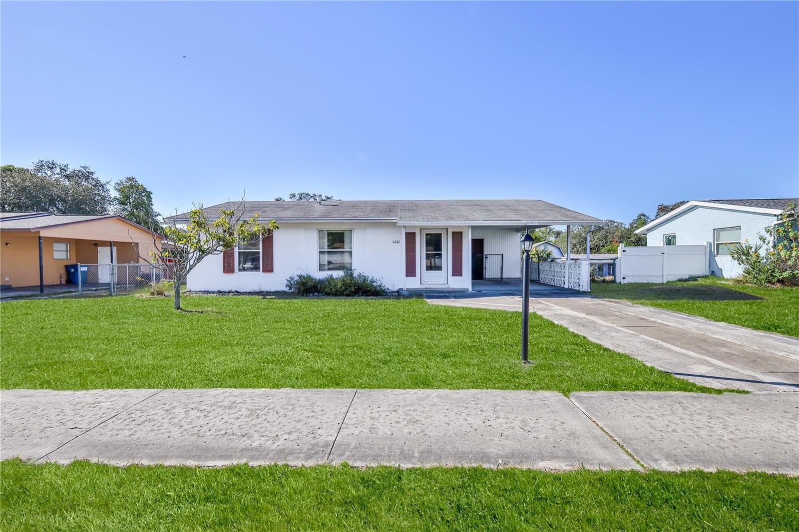 6352 Spring Hill Dr photo 4
