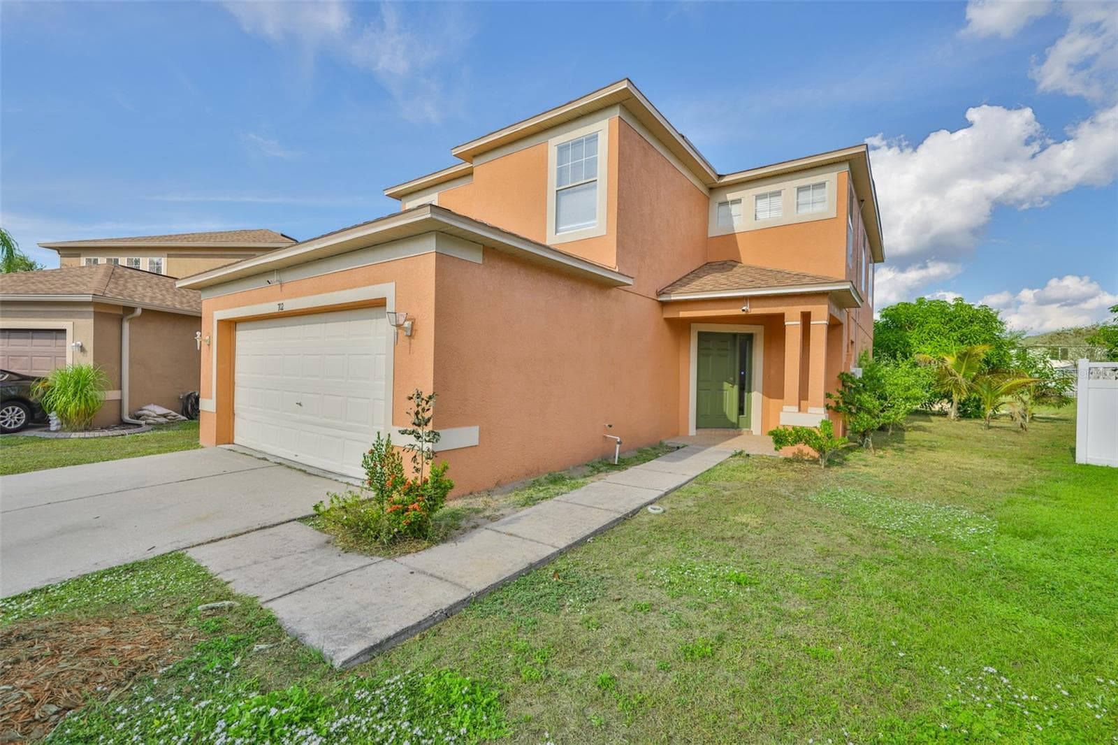 702 Cristelle Jean Dr photo 3