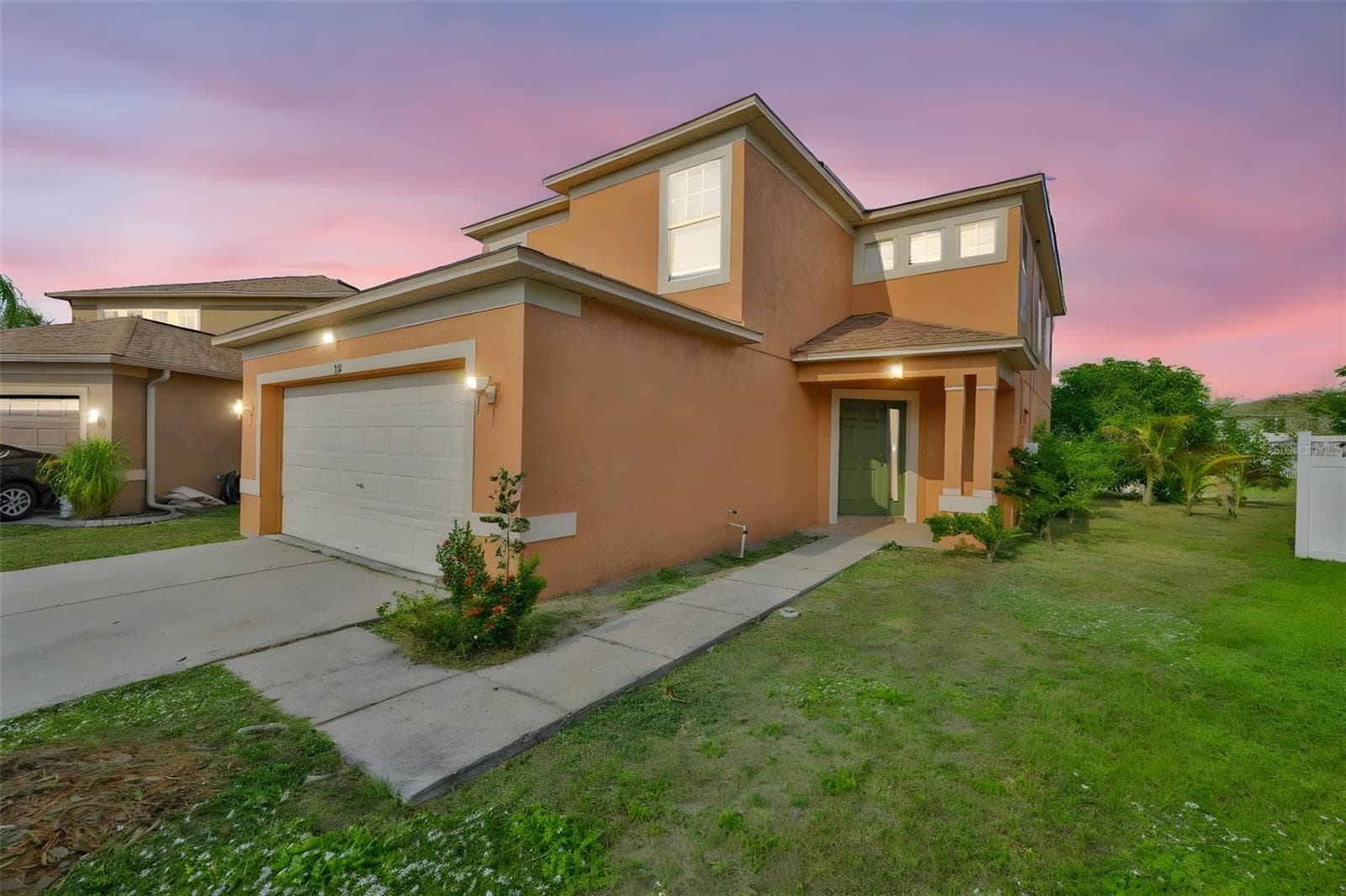 702 Cristelle Jean Dr photo 4