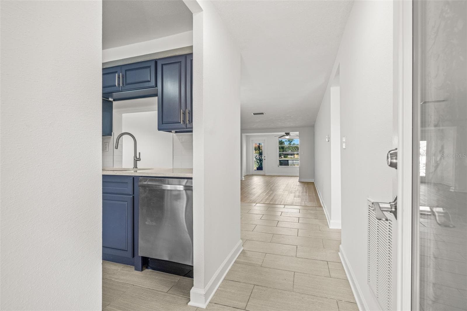 4324 Summersun Dr photo 5