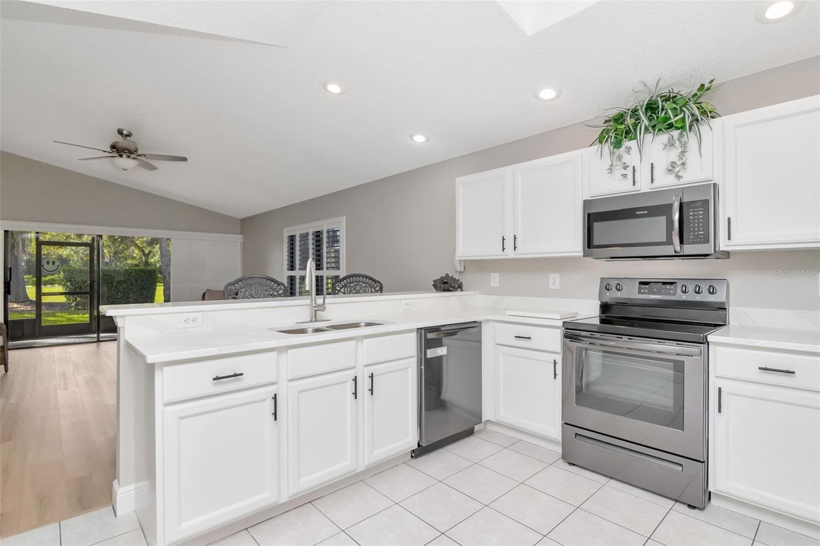 9500 Green Needle Dr photo 5
