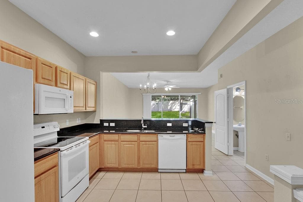 7155 83rd Dr E photo 4
