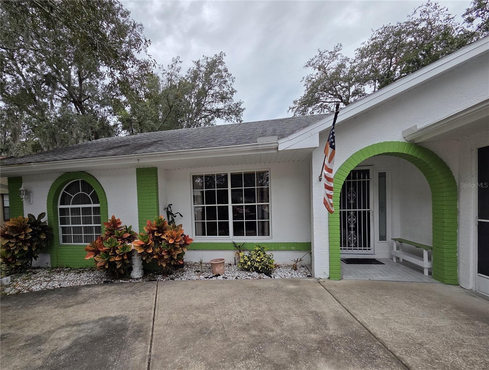 7605 Landmark Dr photo 3