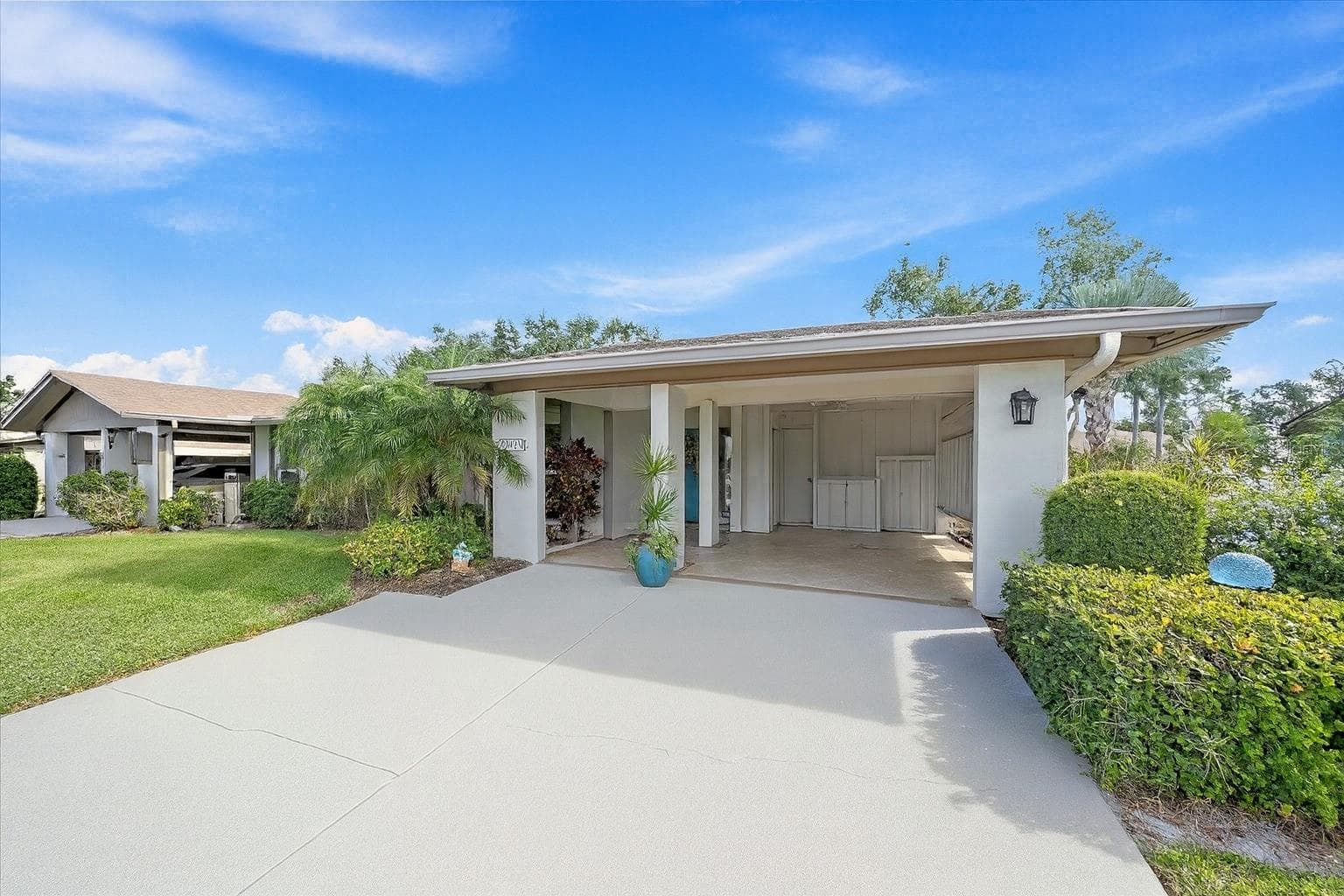 1349 Grand Blvd #1006 photo 4