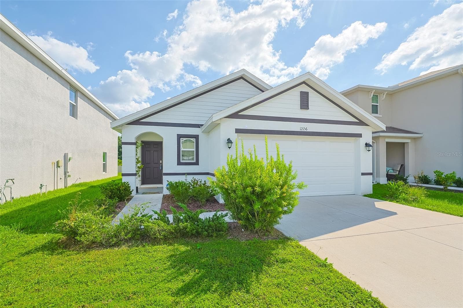 12136 Lily Magnolia Ln photo 3