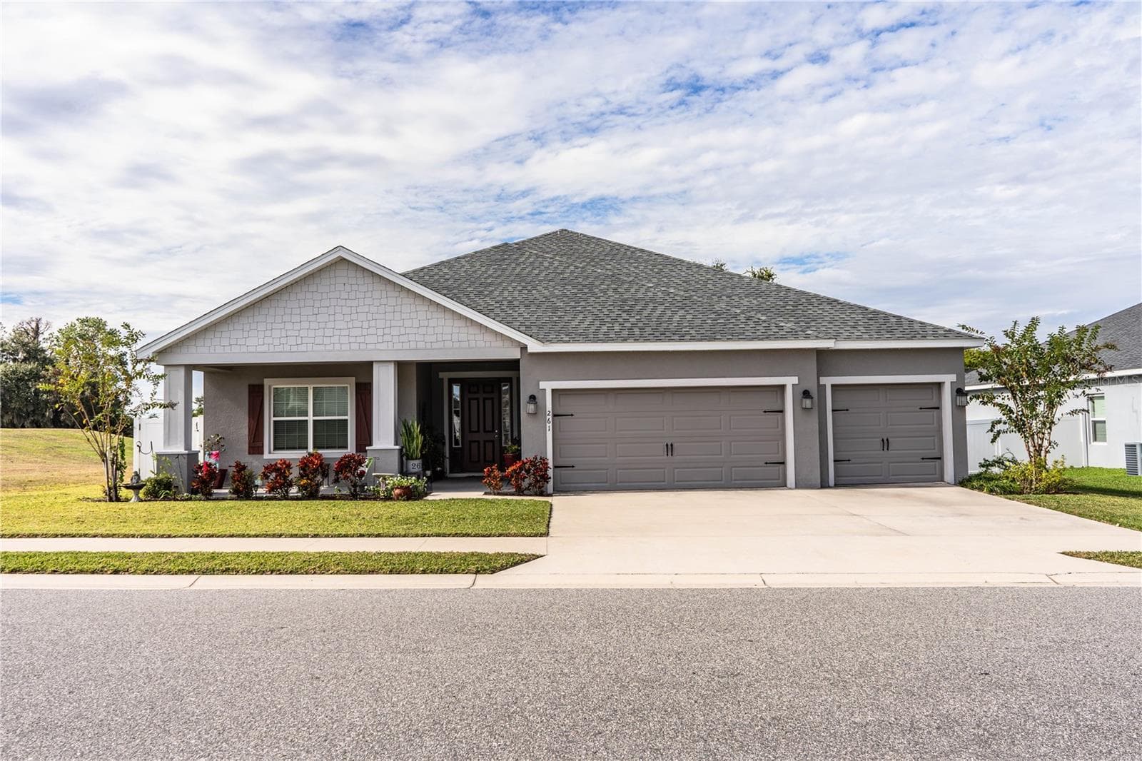 261 Walkers Point Dr photo 3
