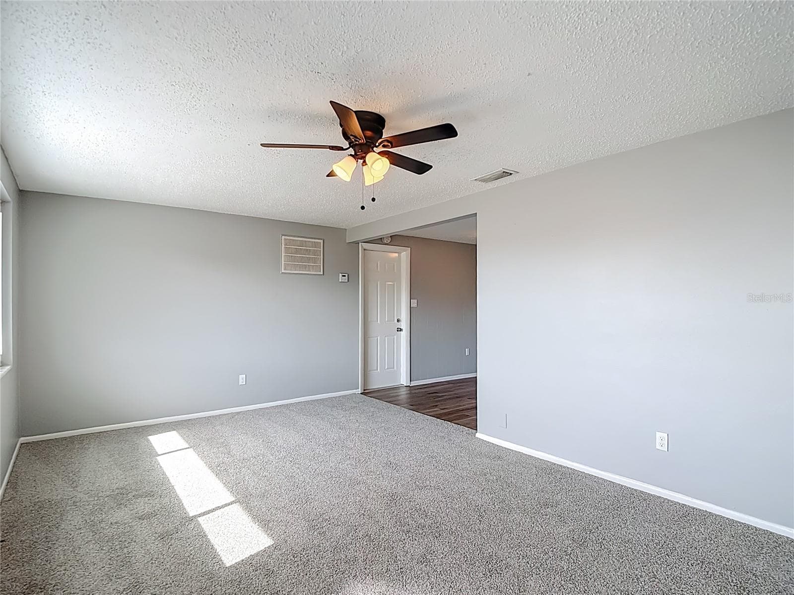 4723 Aegean Ave photo 4
