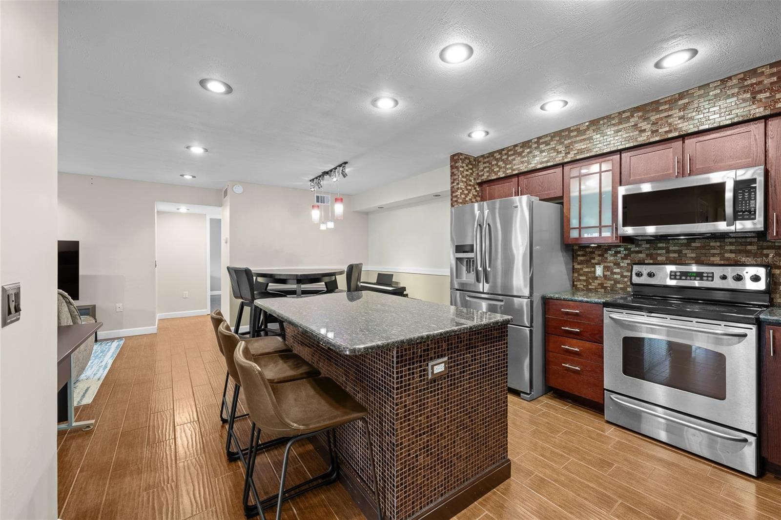9481 Highland Oak Dr #1709 photo 3