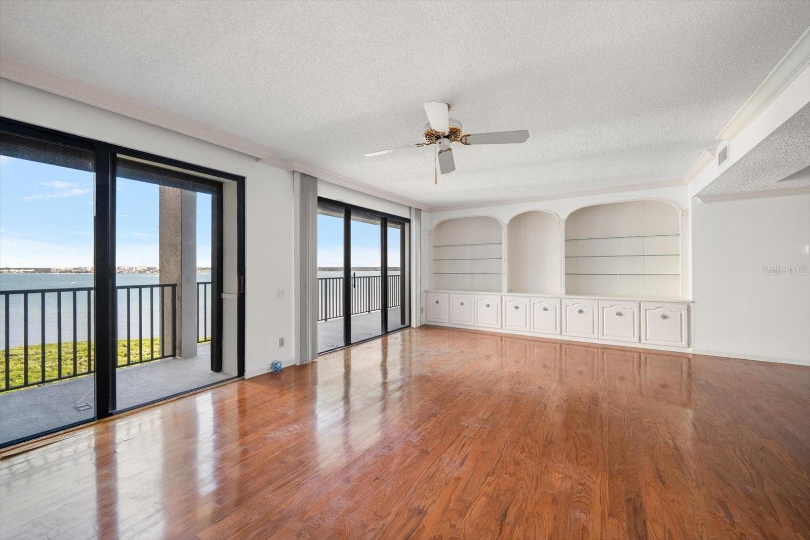 1501 Gulf Blvd #604 photo 3