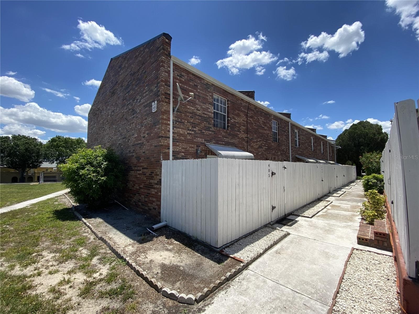 5850 Cypress Gardens Blvd #405