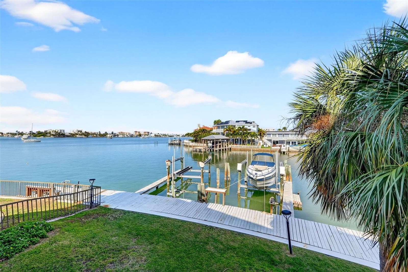 214 Skiff Pt #214 photo 4