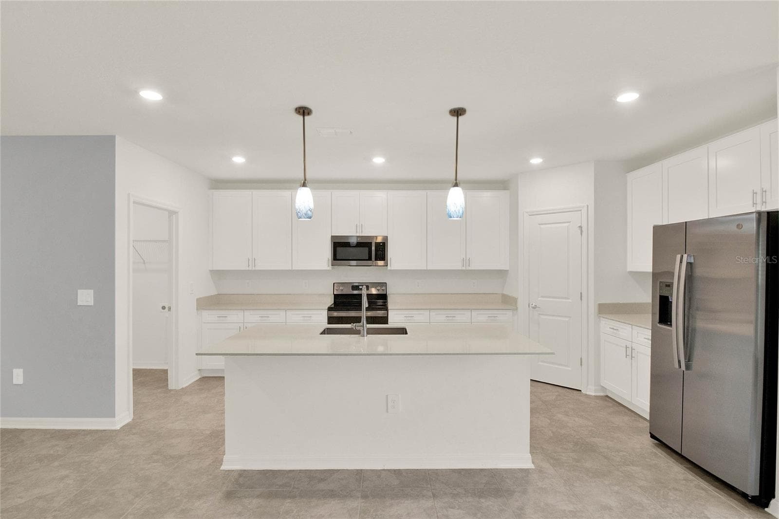 271 Inman Blvd photo 3