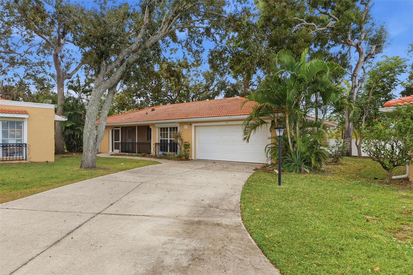 131 49th CT E
