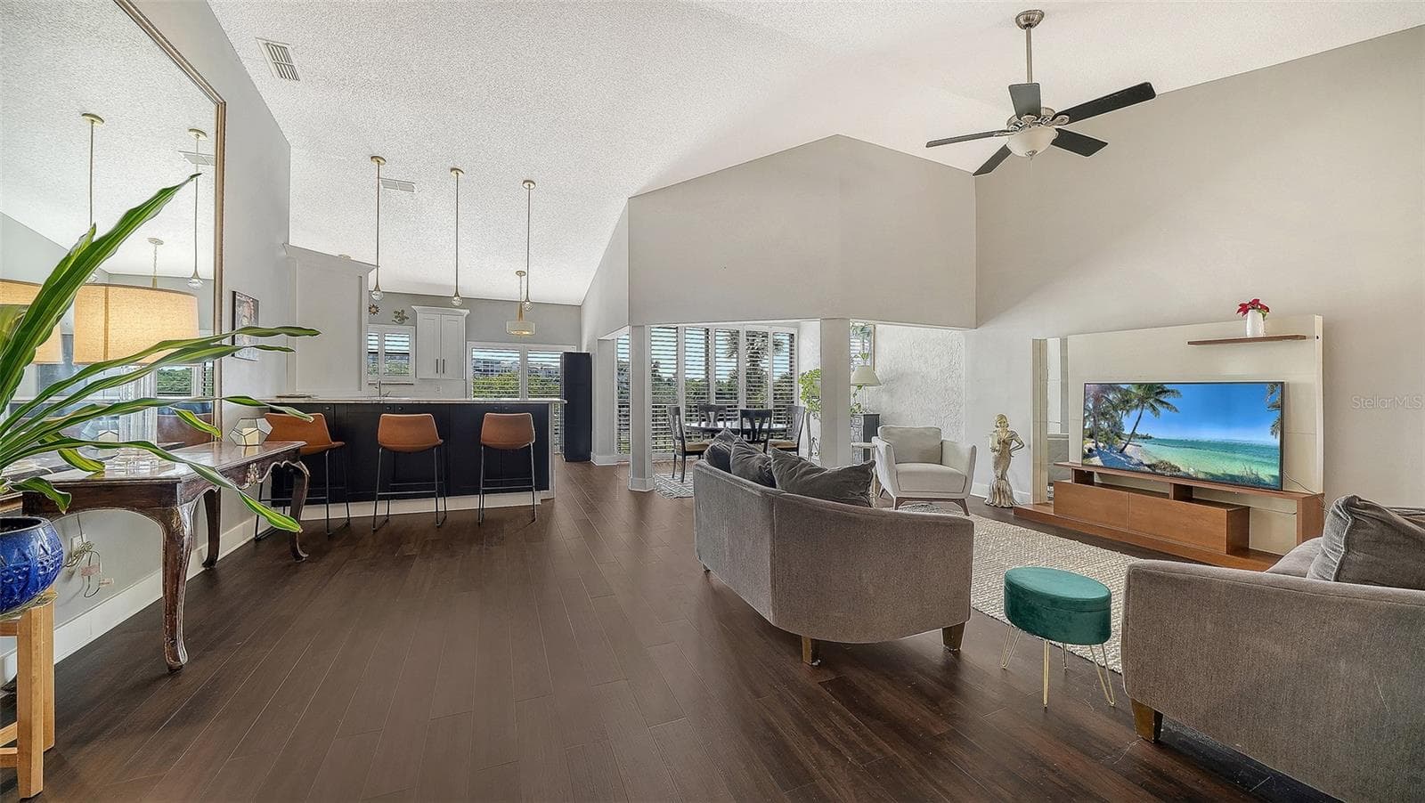 5260 Heron Way #202 photo 5