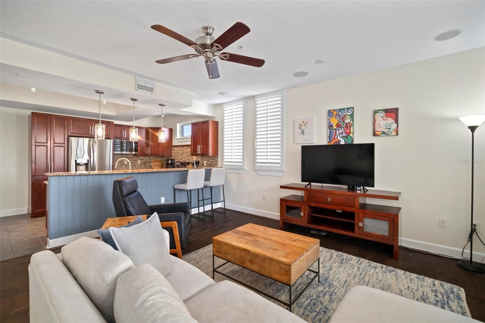 435 S Oregon Ave #305 photo 4