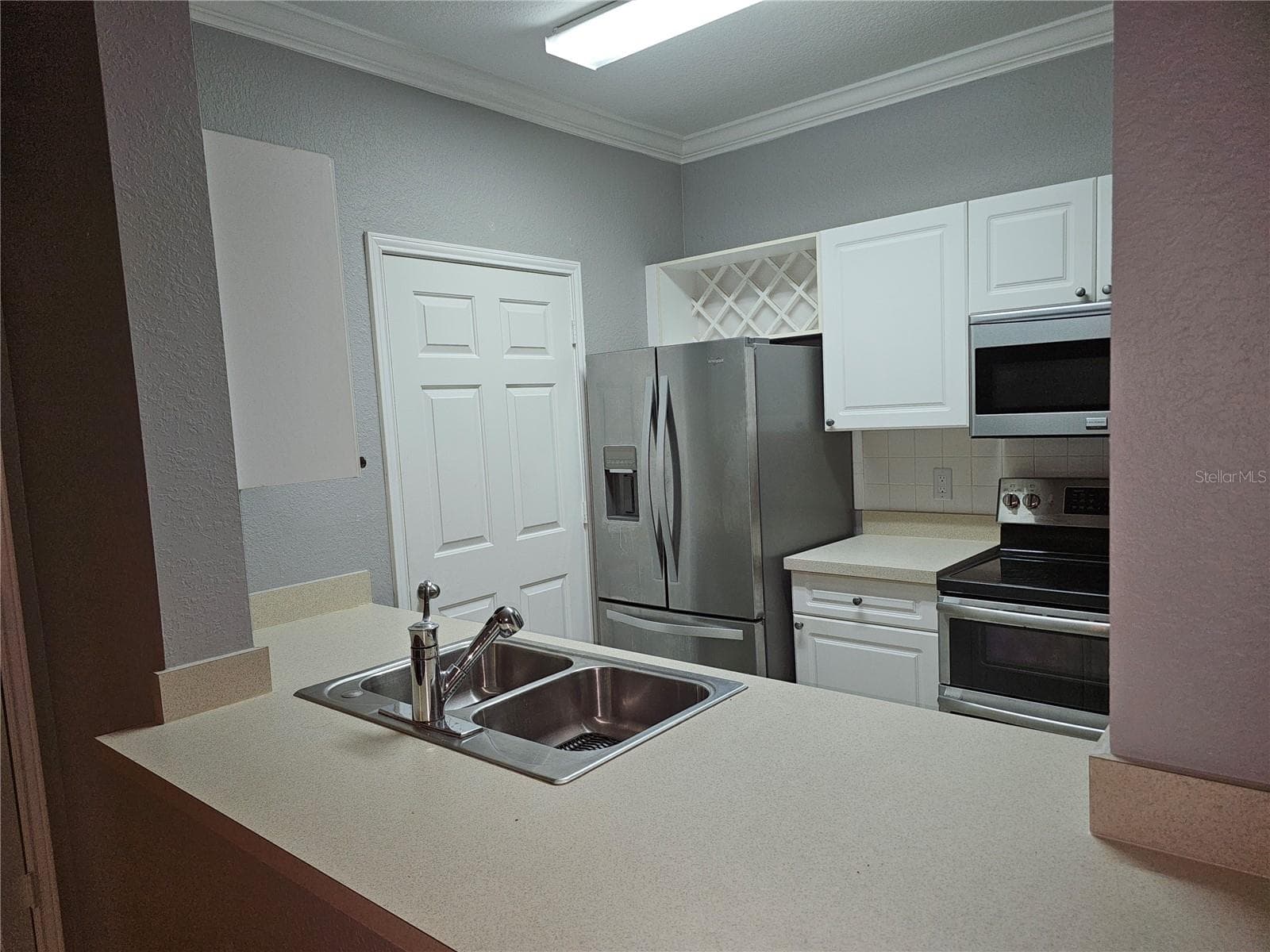 1216 S Missouri Ave #202 photo 4