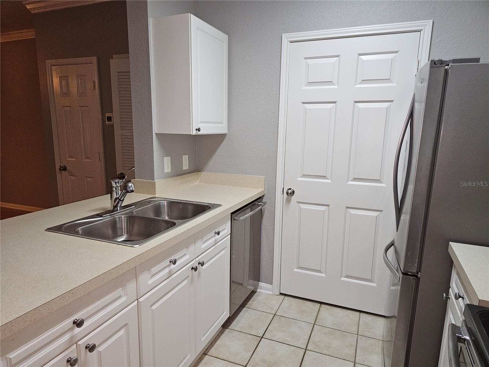1216 S Missouri Ave #202 photo 5