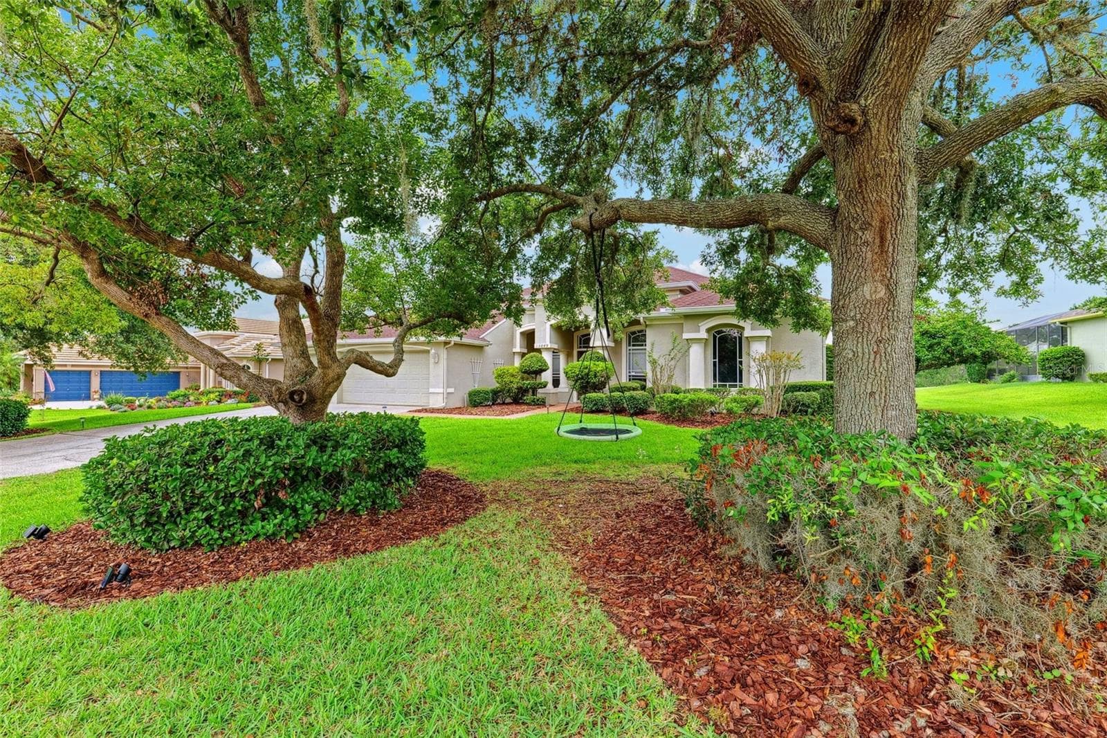13049 Thoroughbred Dr photo 5