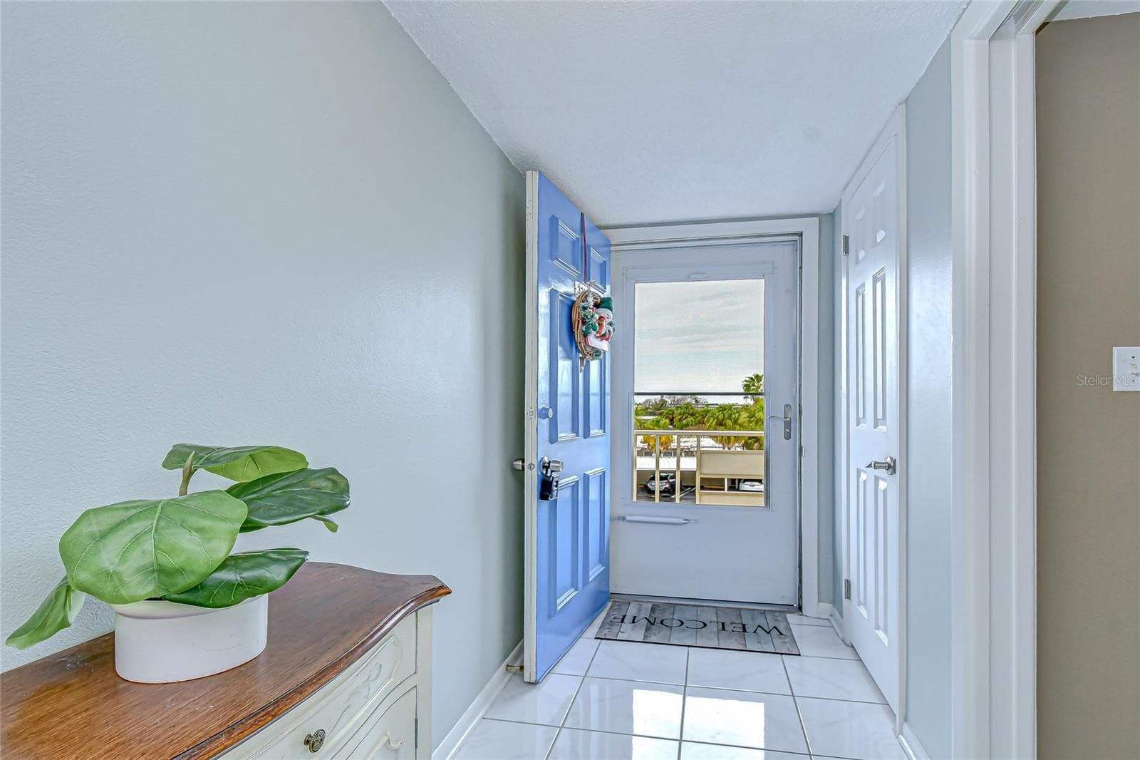 5575 Gulf Blvd #323 photo 4