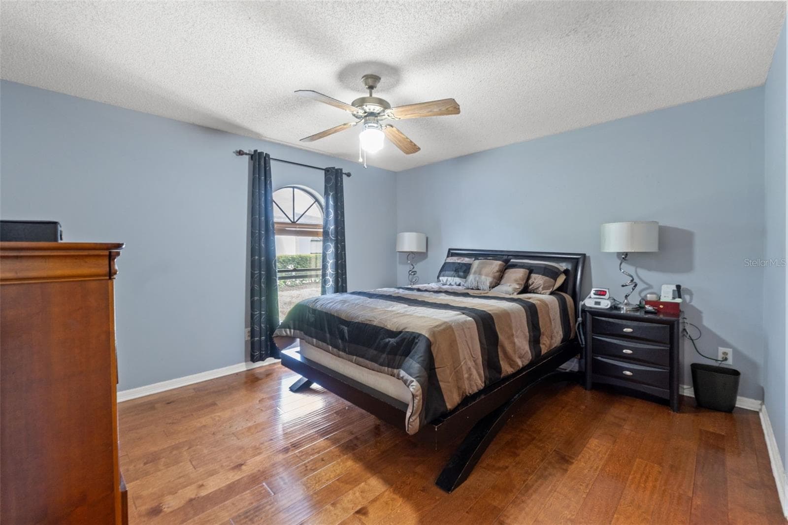 23315 Club Villas Dr photo 4