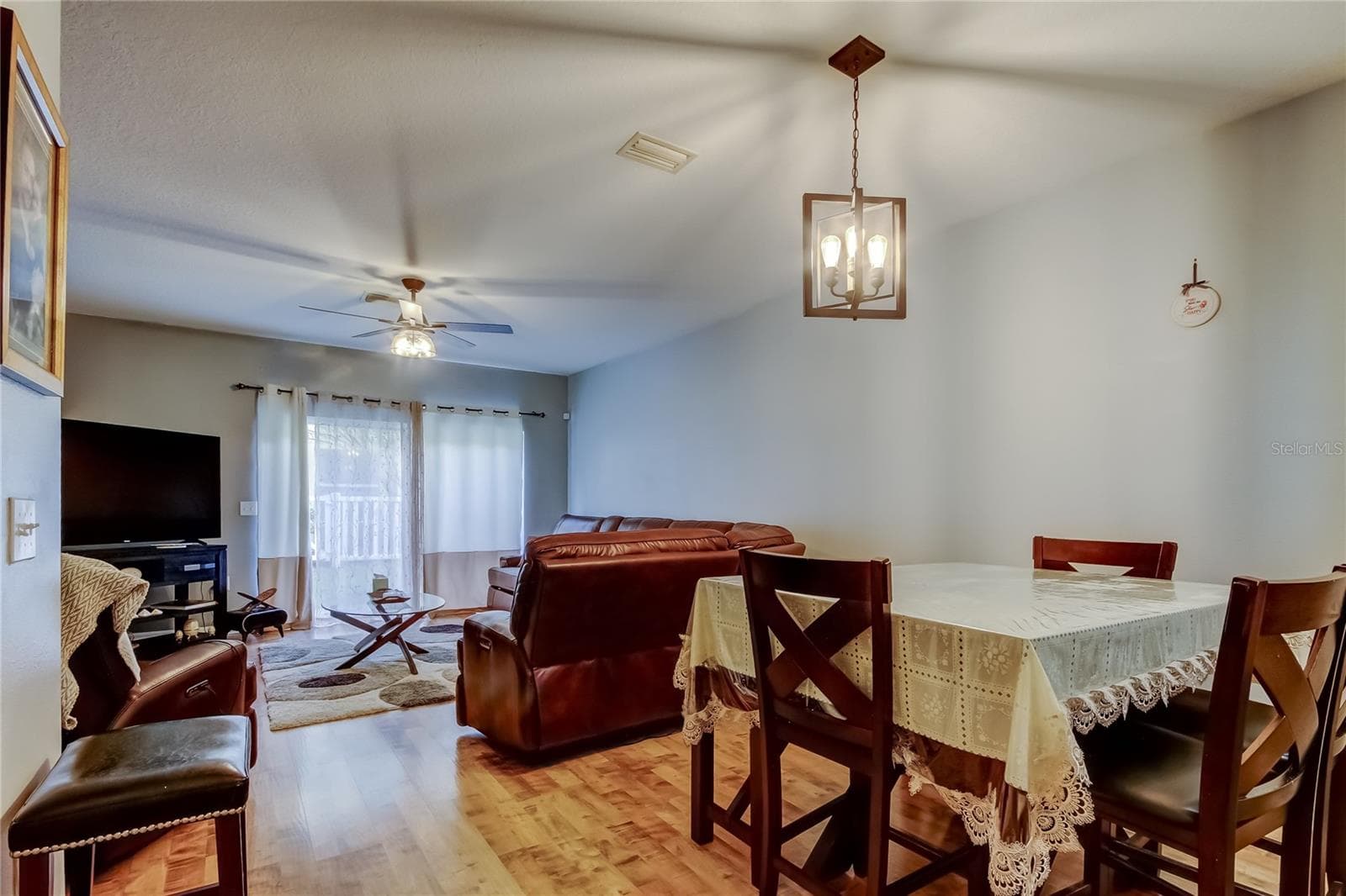 8504 Gablebend Way photo 3
