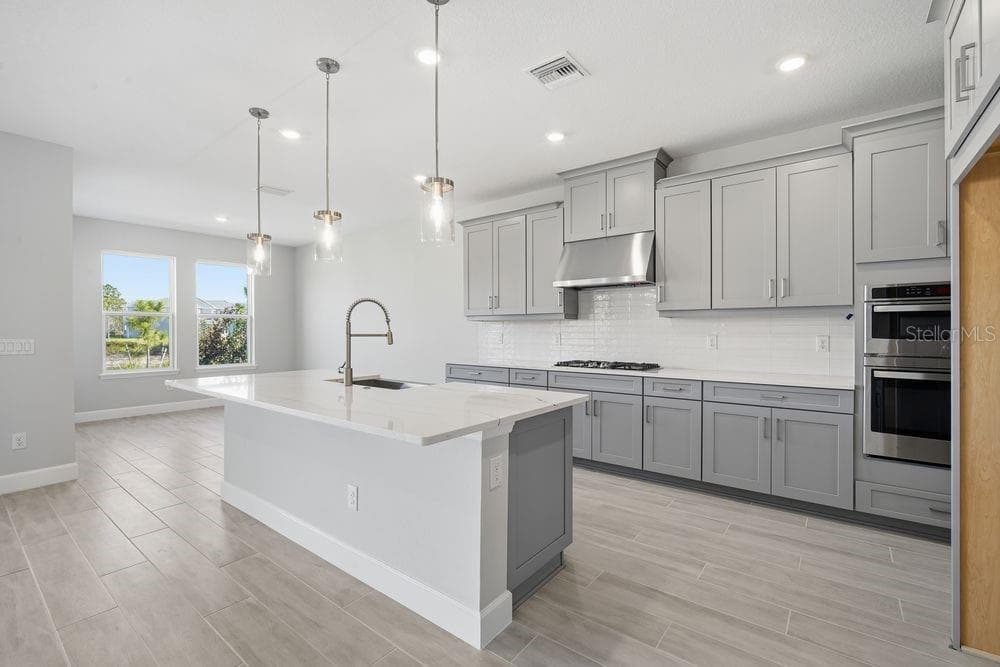 35074 Emberview Dr photo 3