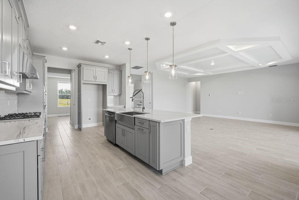35074 Emberview Dr photo 4