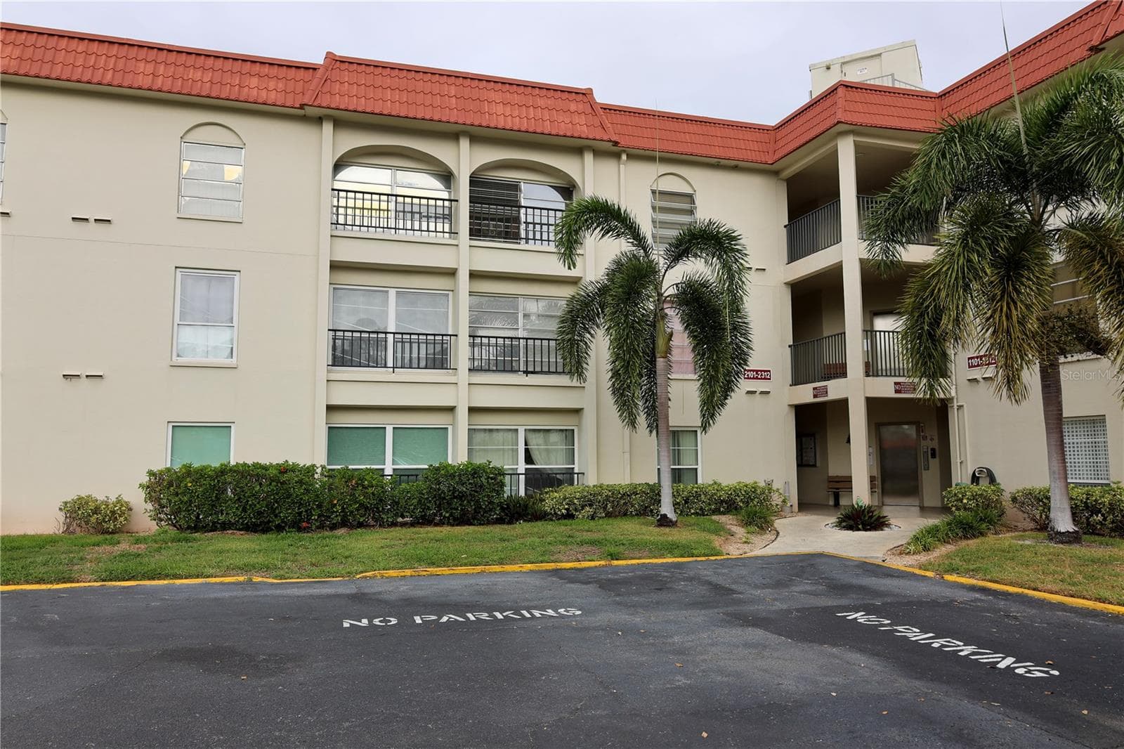 2700 Bayshore Blvd #2105