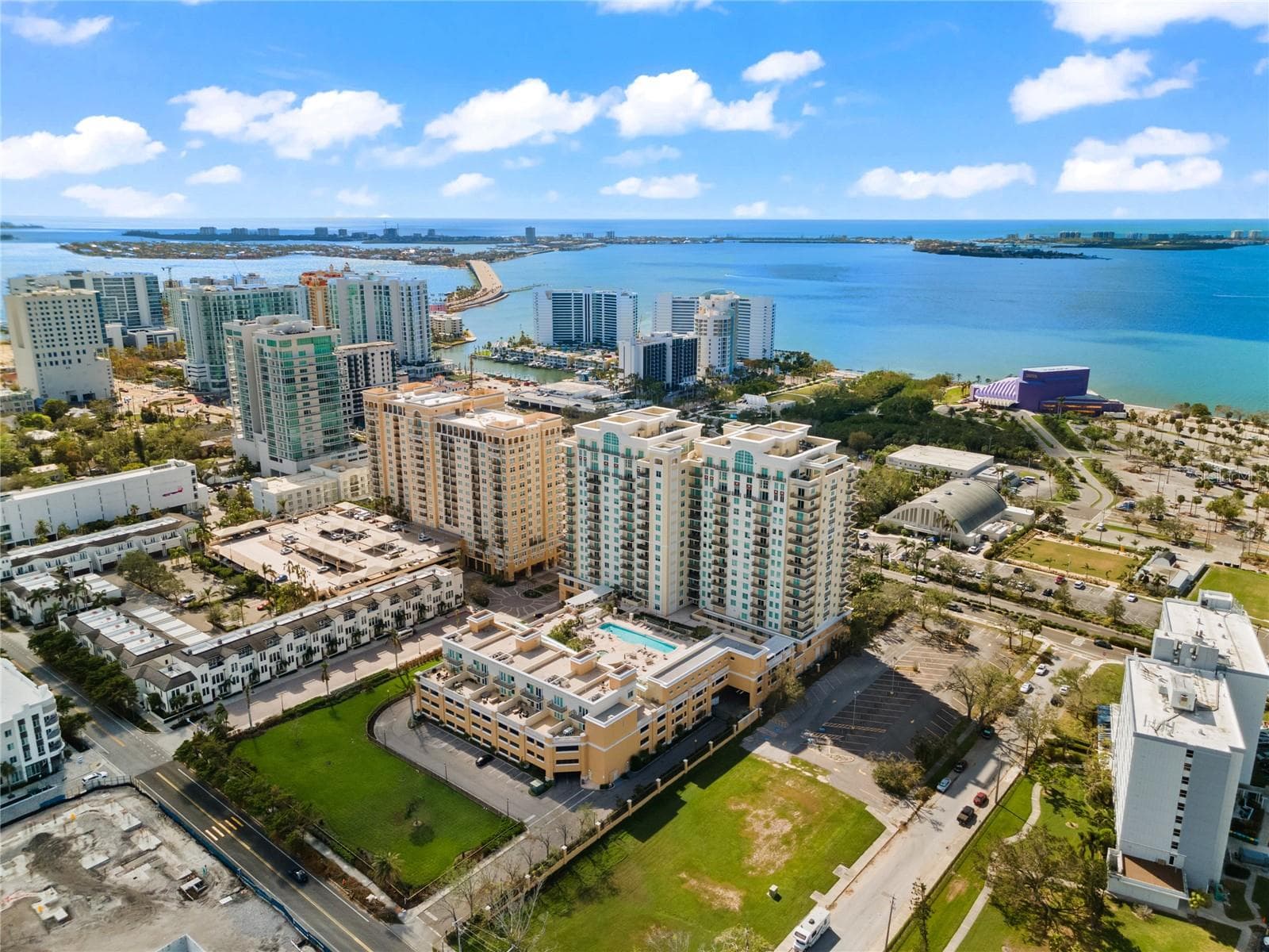 800 N Tamiami Trl #321