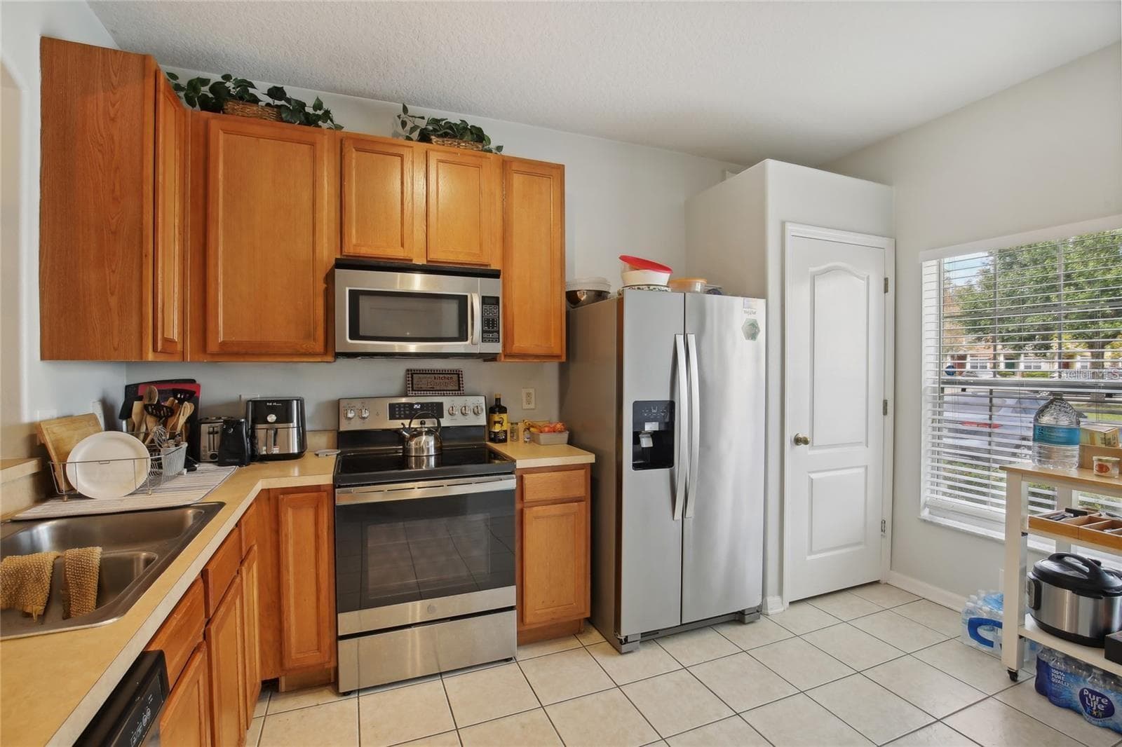 30352 Elderwood Dr photo 3