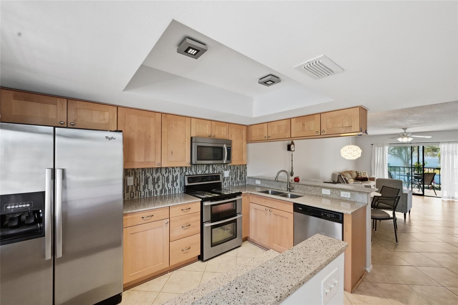 7845 Eagle Creek Dr photo 3