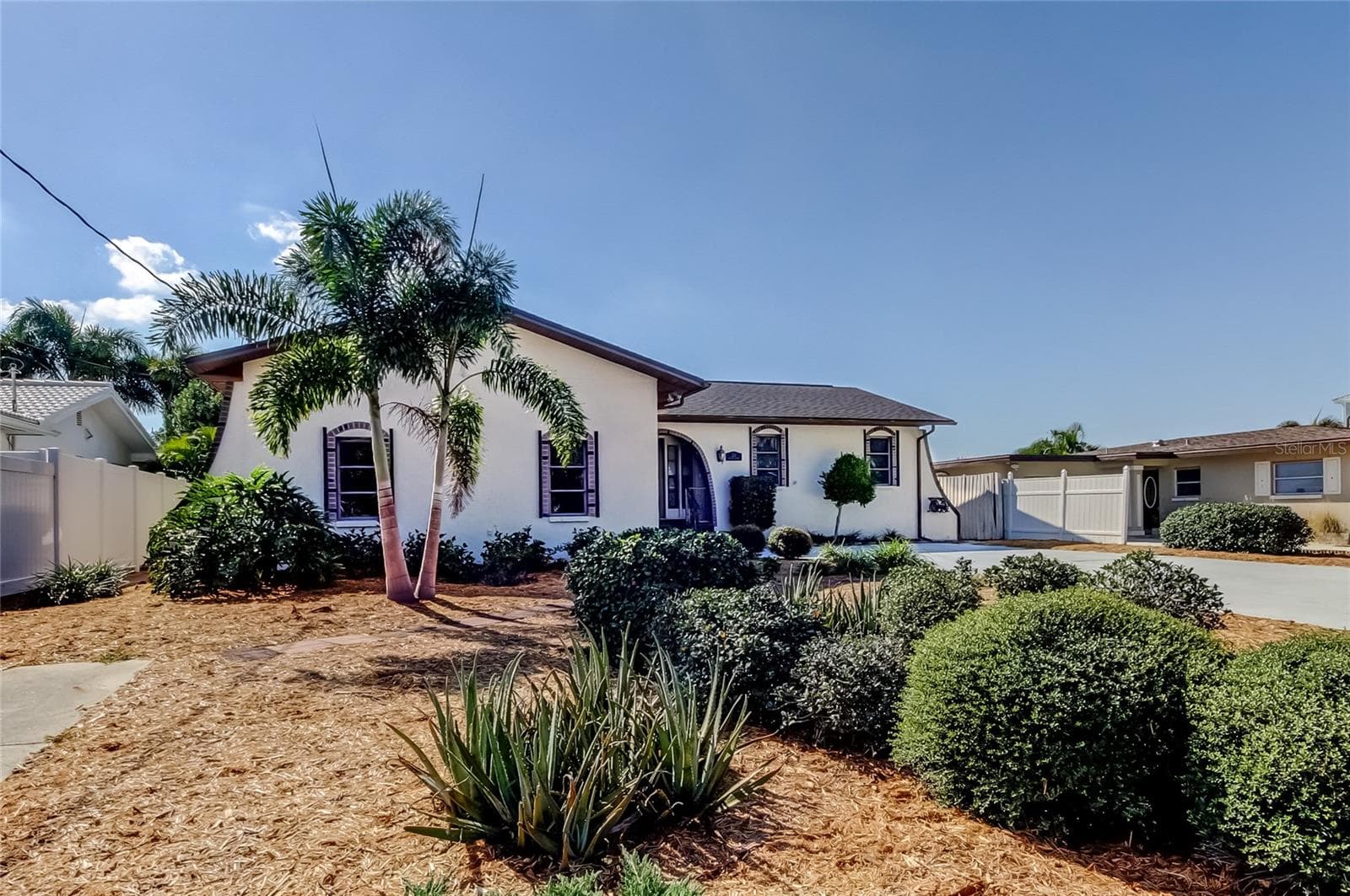 212 Westwinds Dr photo 4