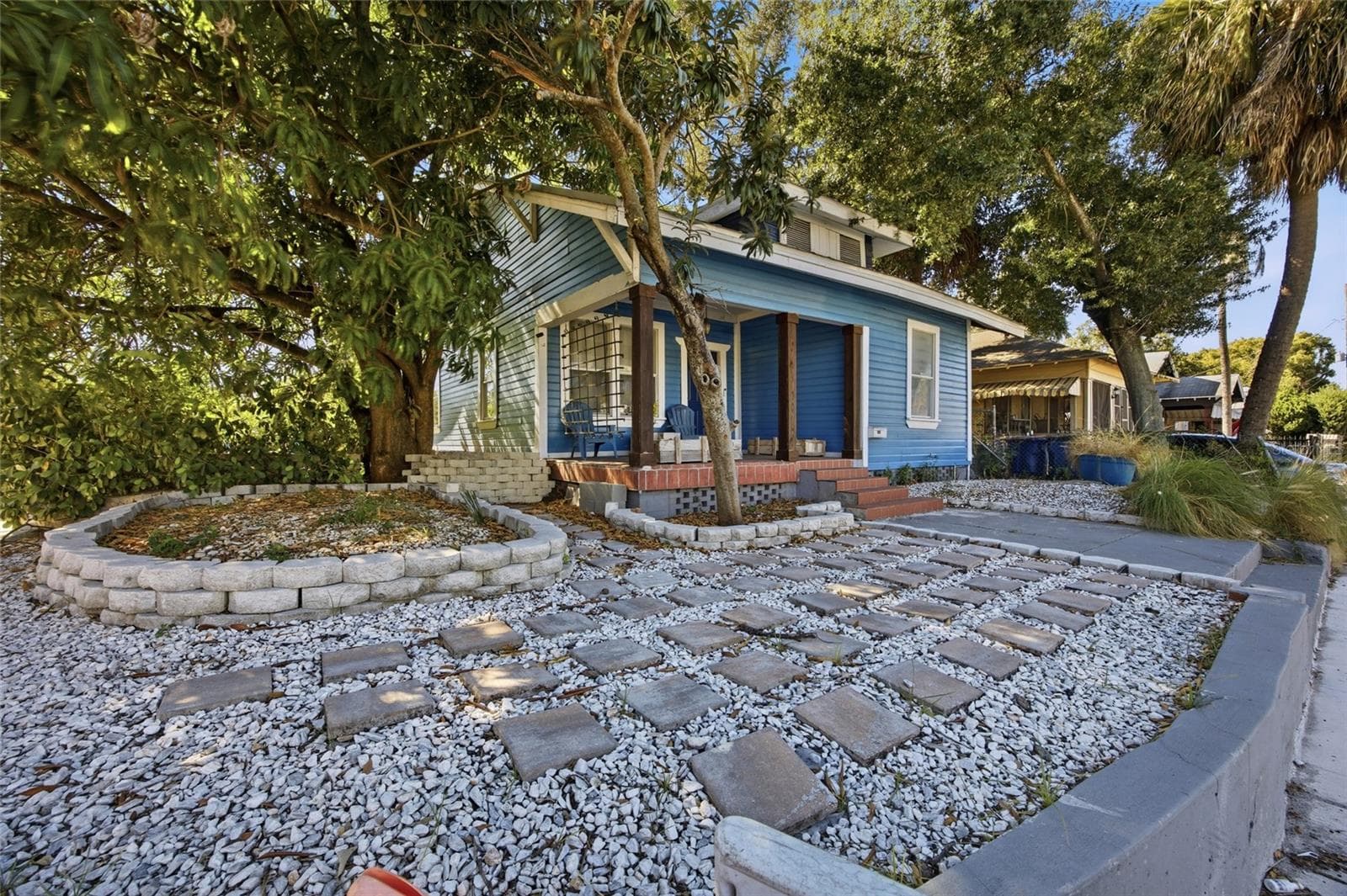 515 E Floribraska Ave photo 3