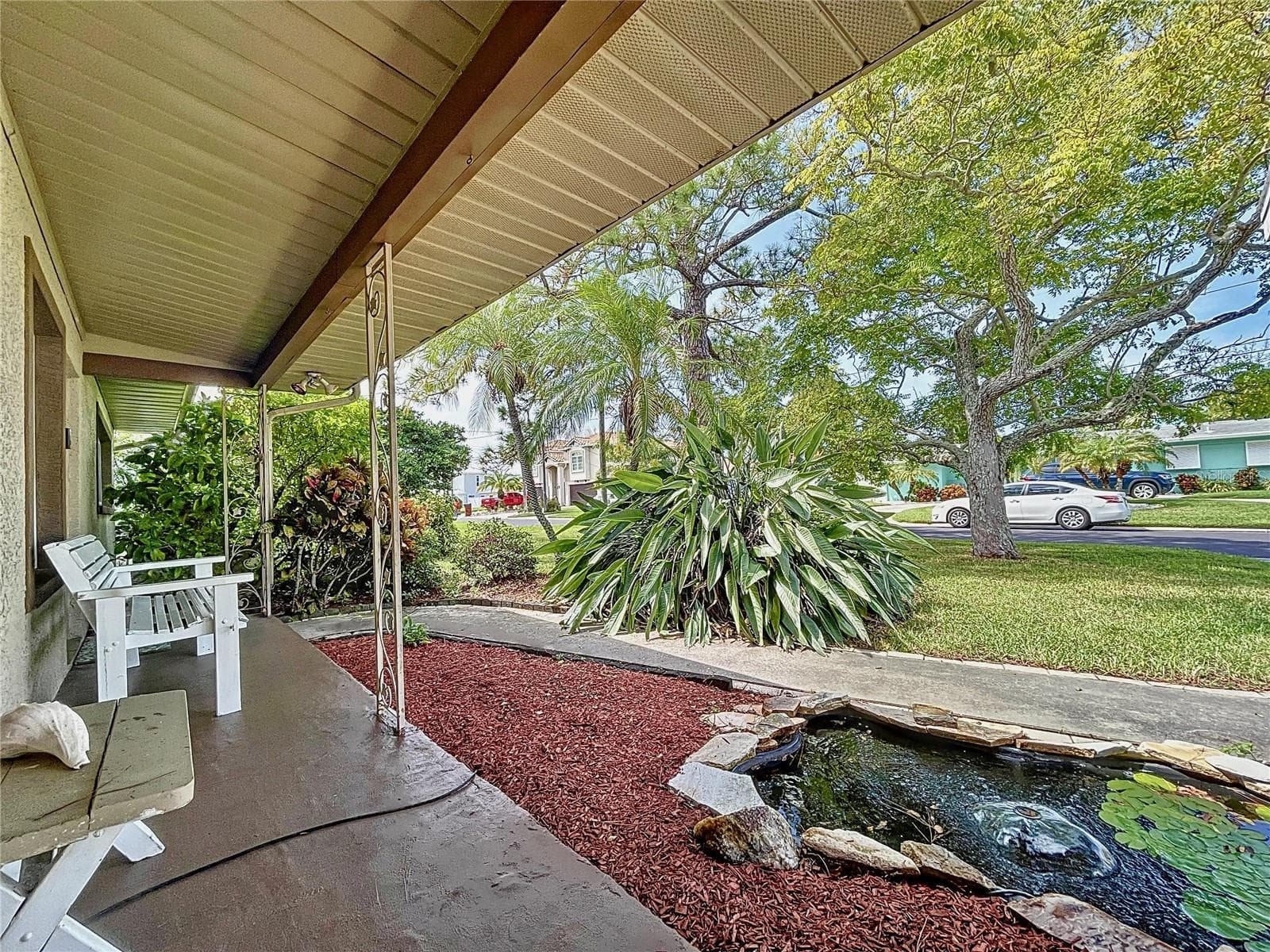 311 Morningside Dr photo 4