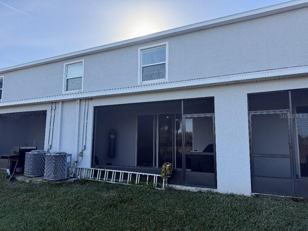 8868 Milestone Dr photo 3