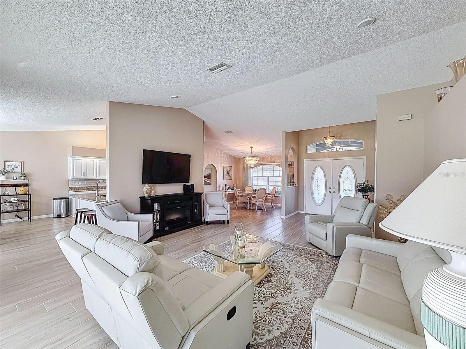 9428 Apple Dumpling CT photo 5