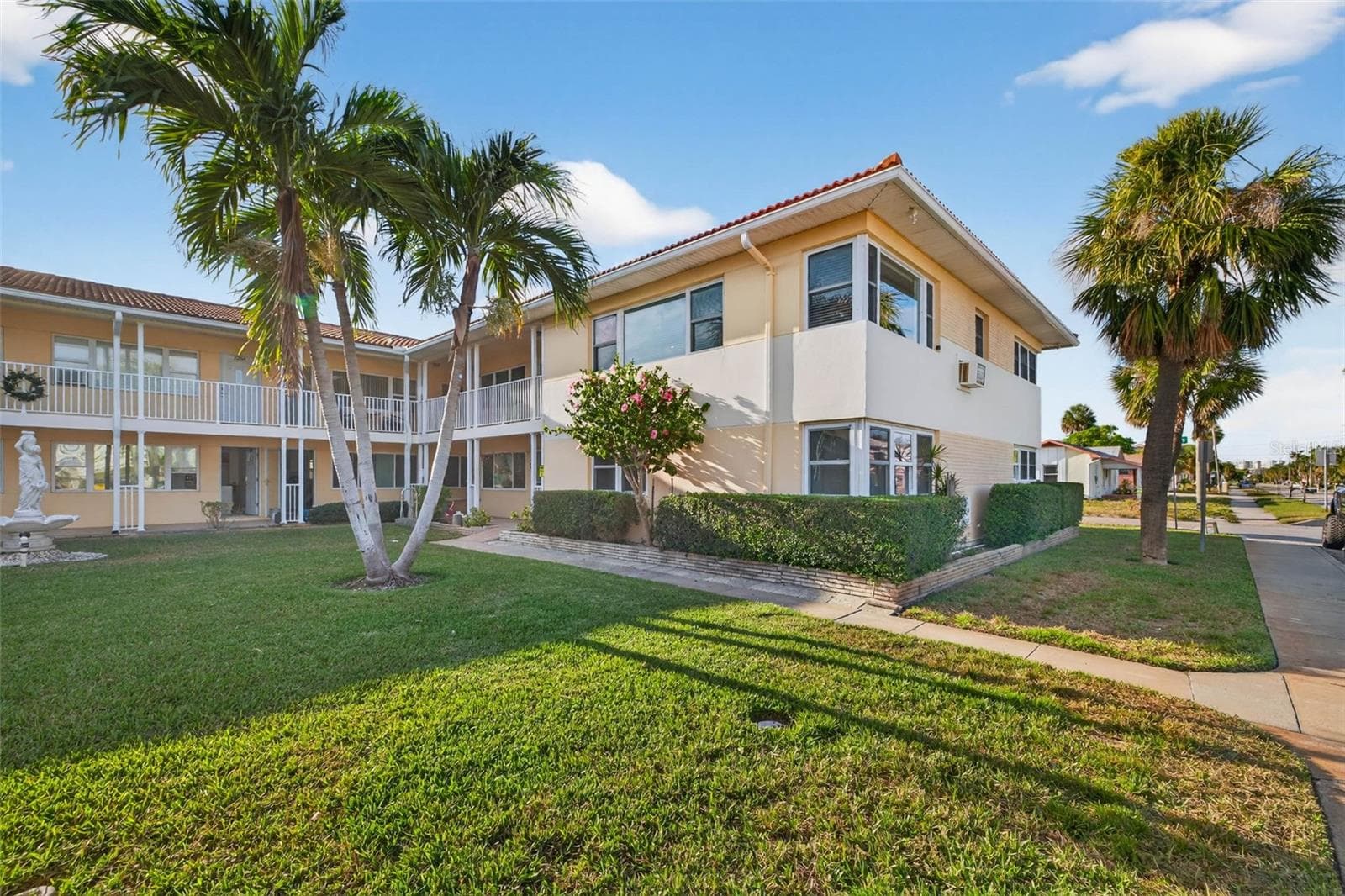 7740 Boca Ciega Dr #201